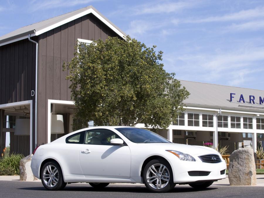  Infiniti G37x Coupe 2008 года  (фото 12 из 13)